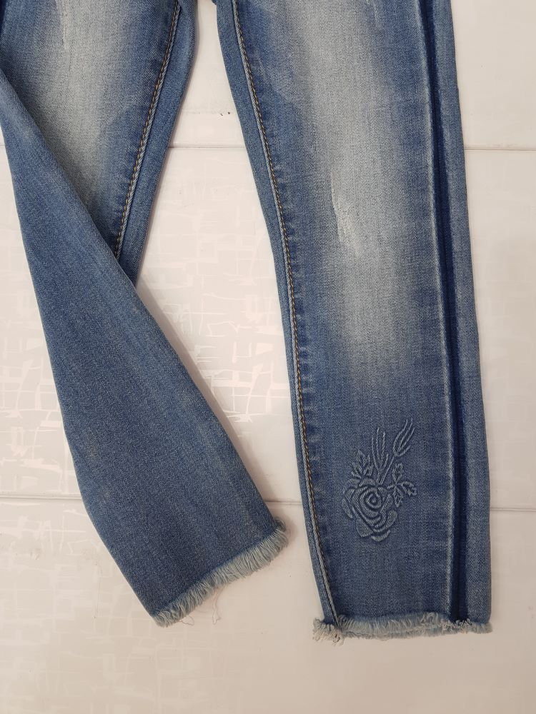 شلوار جینز دخترانه همراه با کمربند 403065